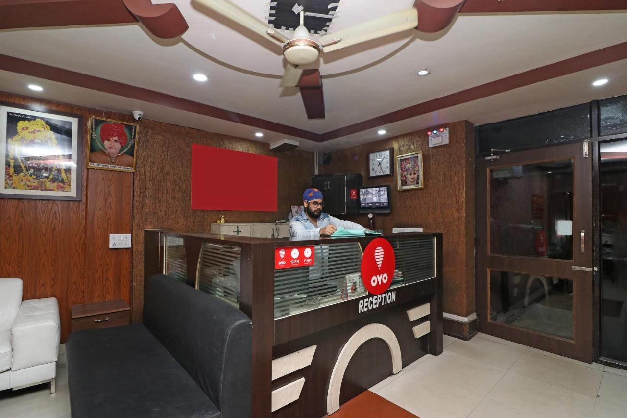 Oyo 2075 Hotel Kota Royal Esterno foto